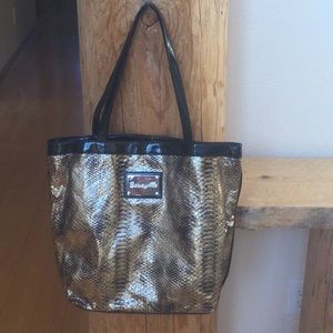 NWOT Betsyville Gold/Black Tote Shoulder Bag Purse with Detachable Accessory Bag